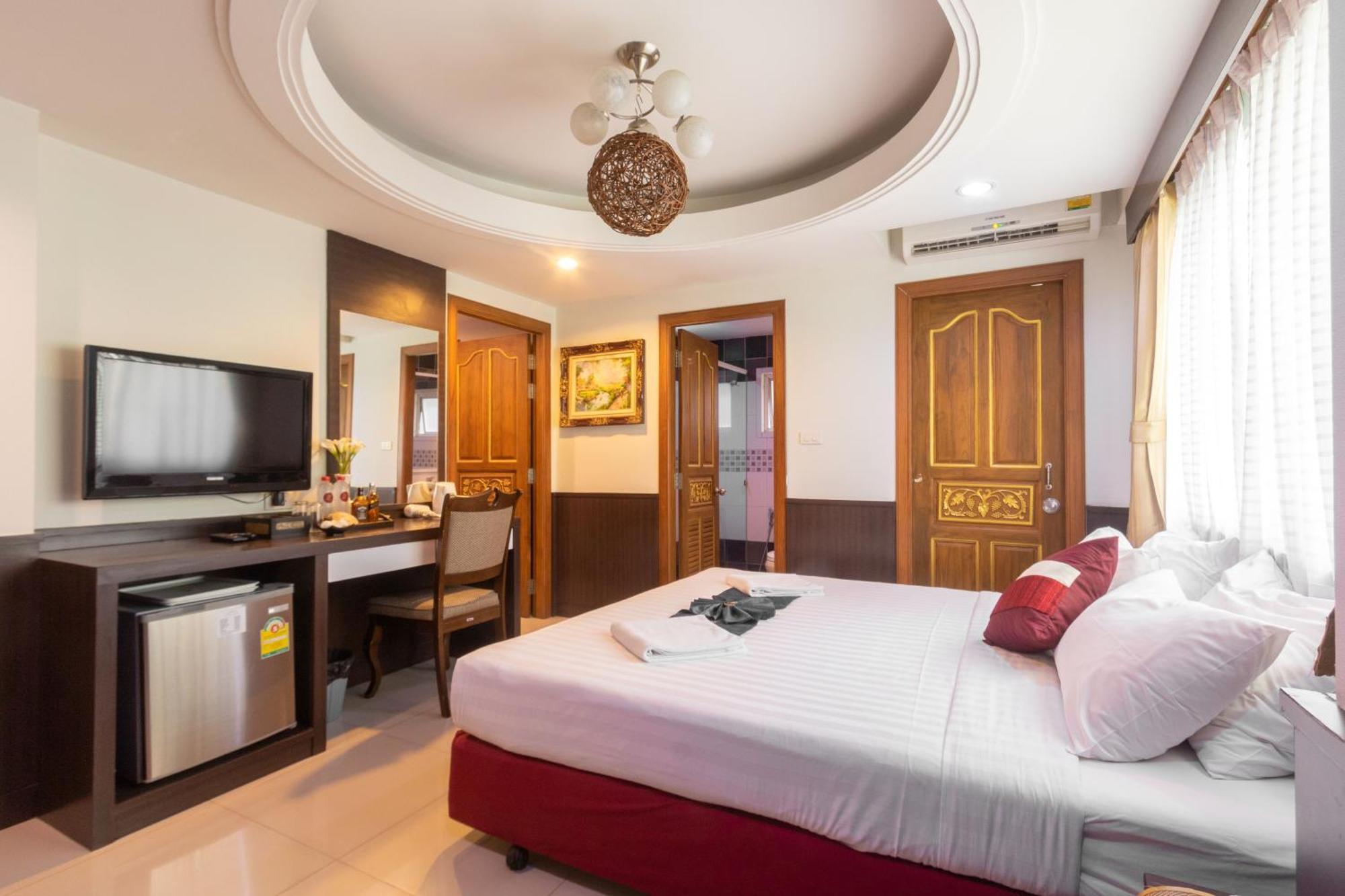 Gusto Pratunam Hotel Bangkok Exterior photo