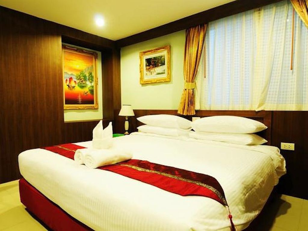 Gusto Pratunam Hotel Bangkok Exterior photo