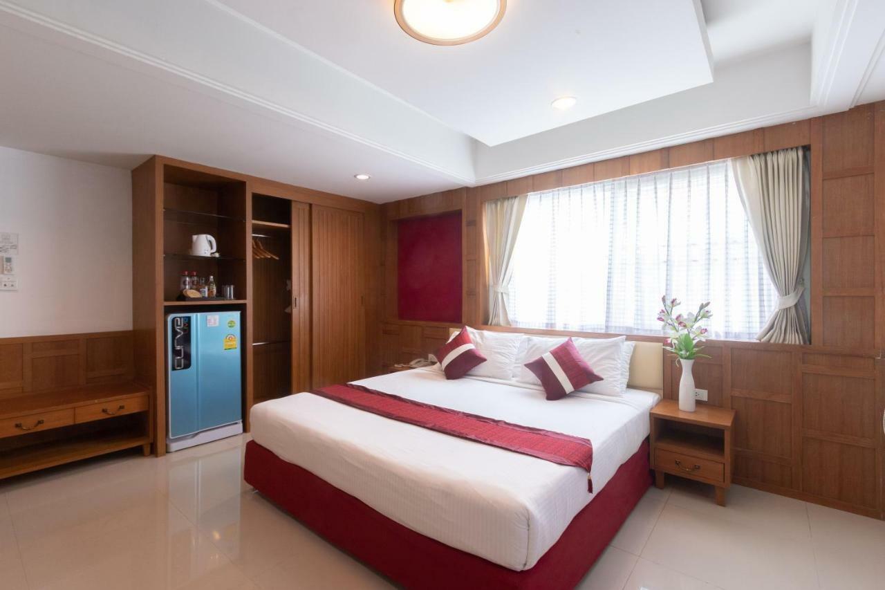 Gusto Pratunam Hotel Bangkok Exterior photo