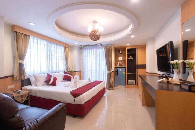 Gusto Pratunam Hotel Bangkok Exterior photo