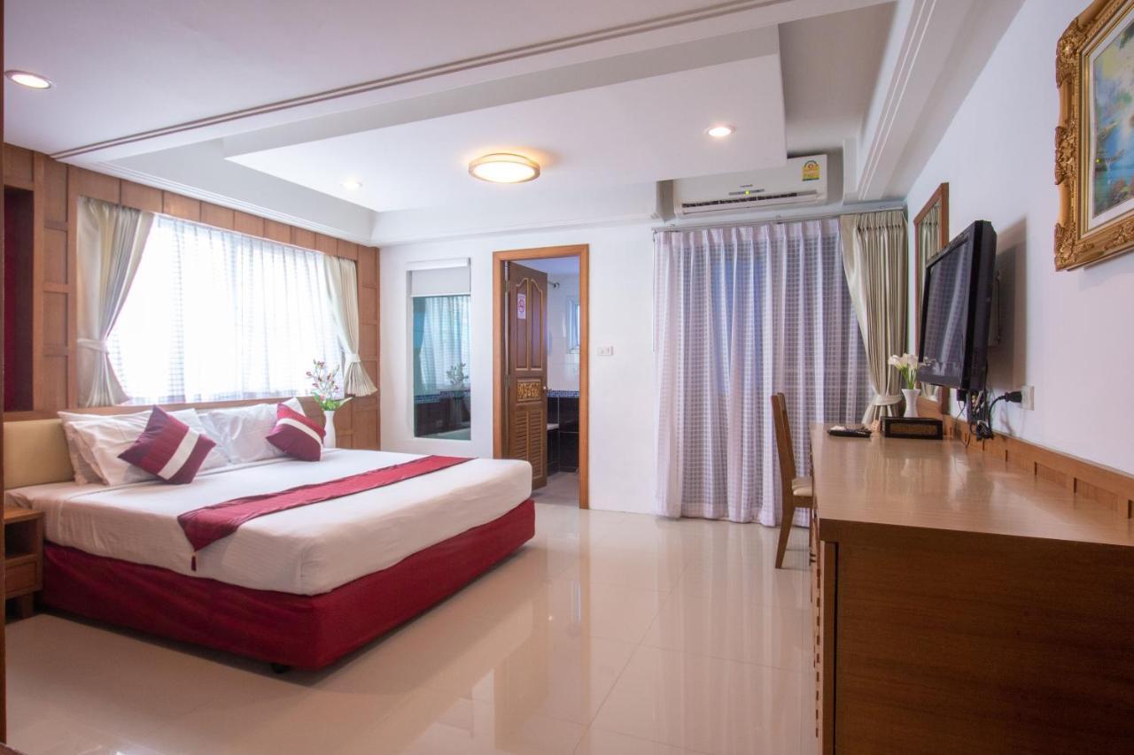 Gusto Pratunam Hotel Bangkok Exterior photo